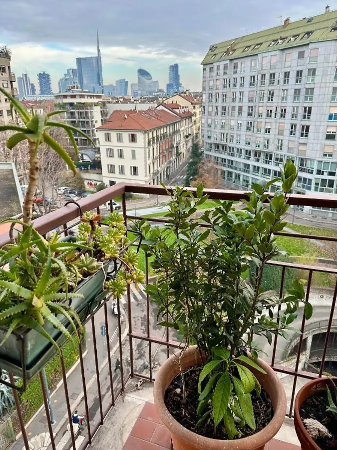 Arcus Pacis - Large Central Flat Milan Apartment